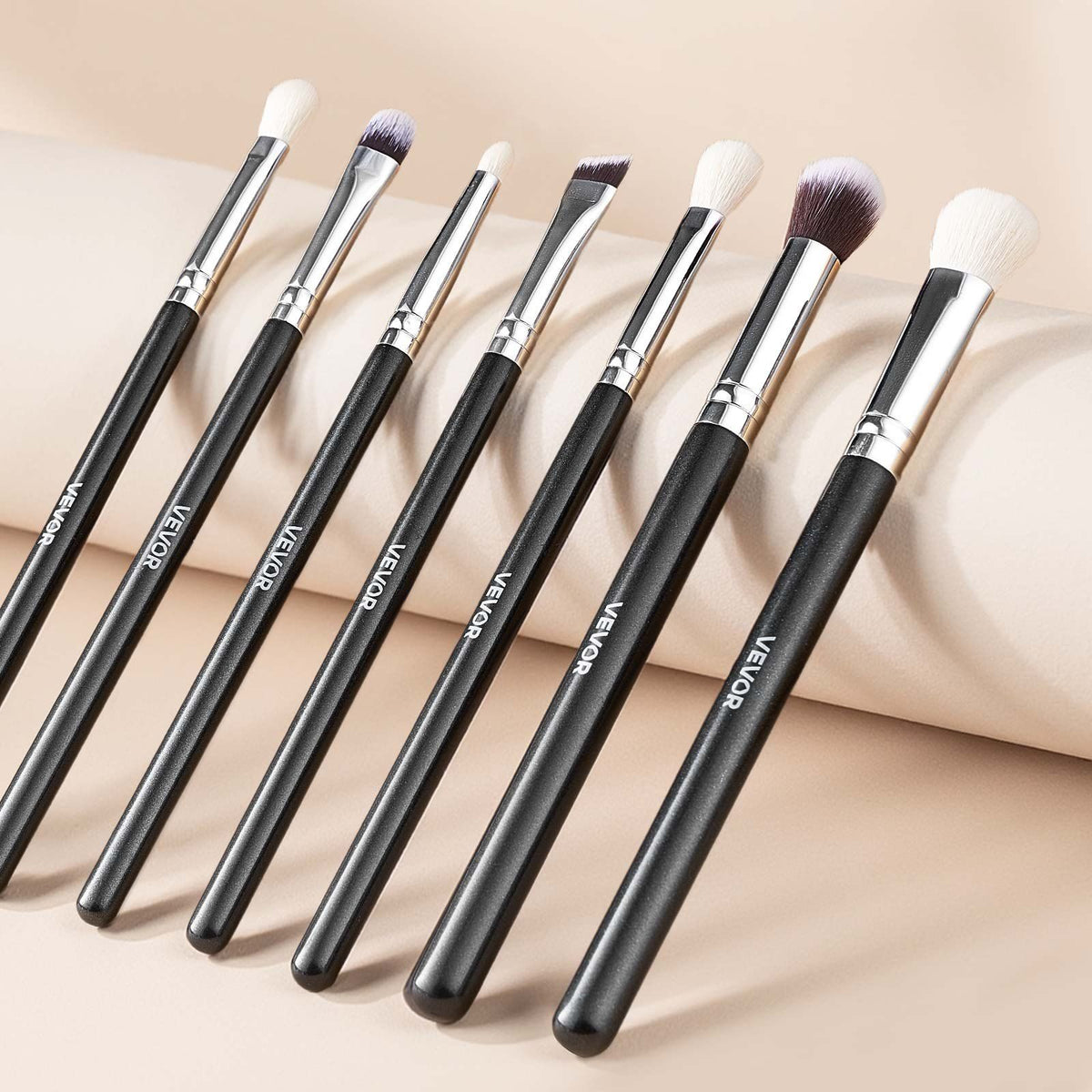 15-Piece Makeup Brush Set for Foundation Blending Eyeshadow, Portable and Travel-Friendly VXN Beauty