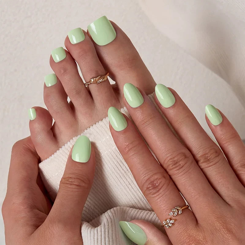 Garden Weekend Almond Nails - Soft Gel Press On