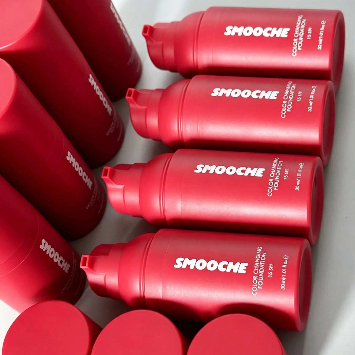 Smooche SPF15 Color Changing Liquid Foundation Lightweight Self Adjusting Skin Tone Match Moisturizing Natural Glow Makeup Base VXN Beauty