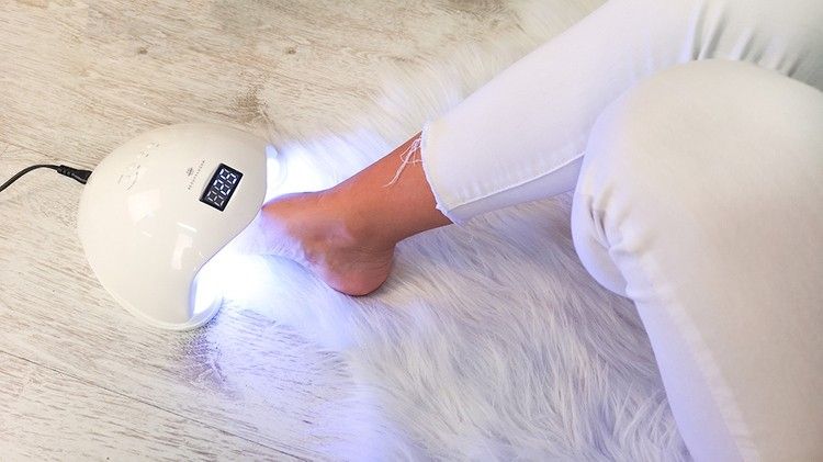 48W UV lamp for gel polish with motion sensor, White VXN Beauty