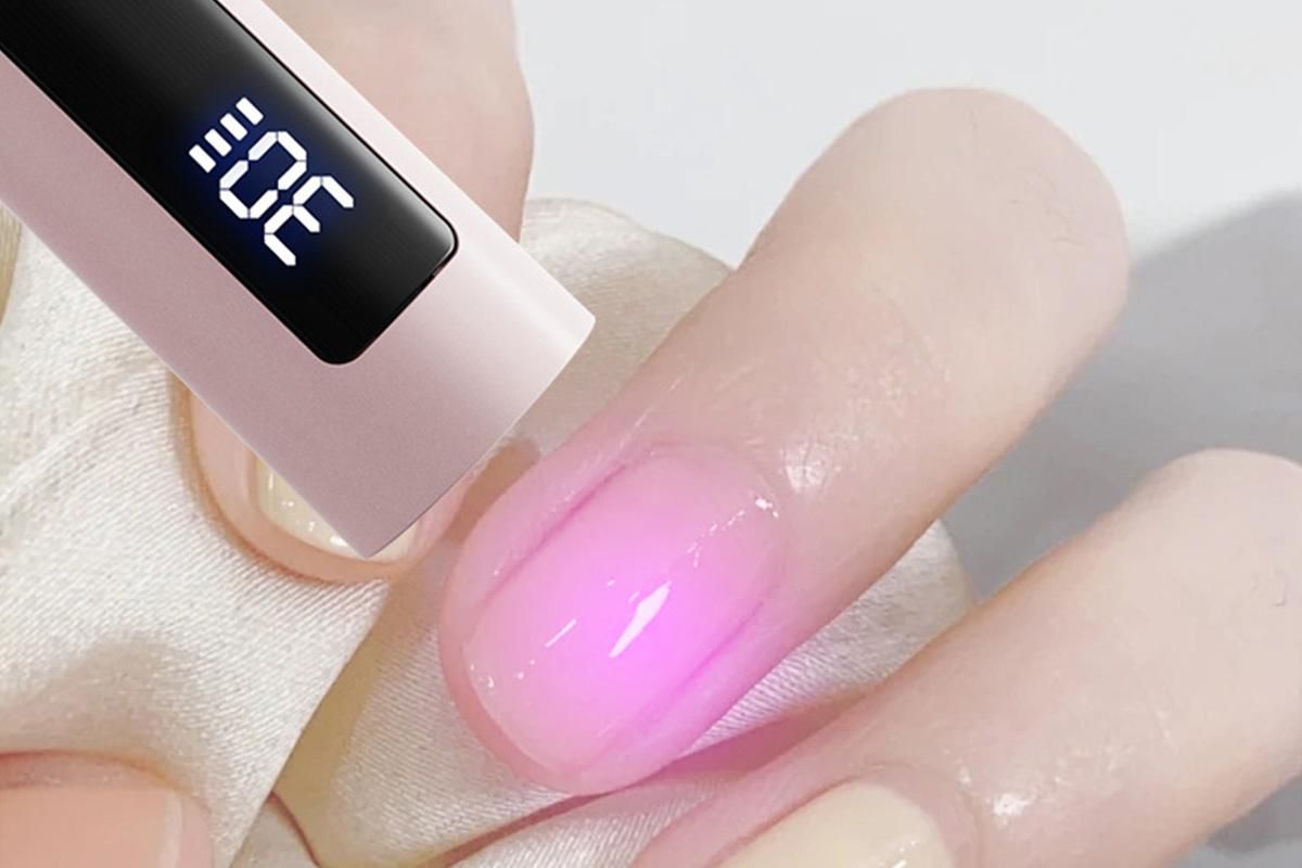 Portable Touch Nail Lamp - Cordless Mini LED Gel Curing UV Light with Timer - Pink VXN Beauty