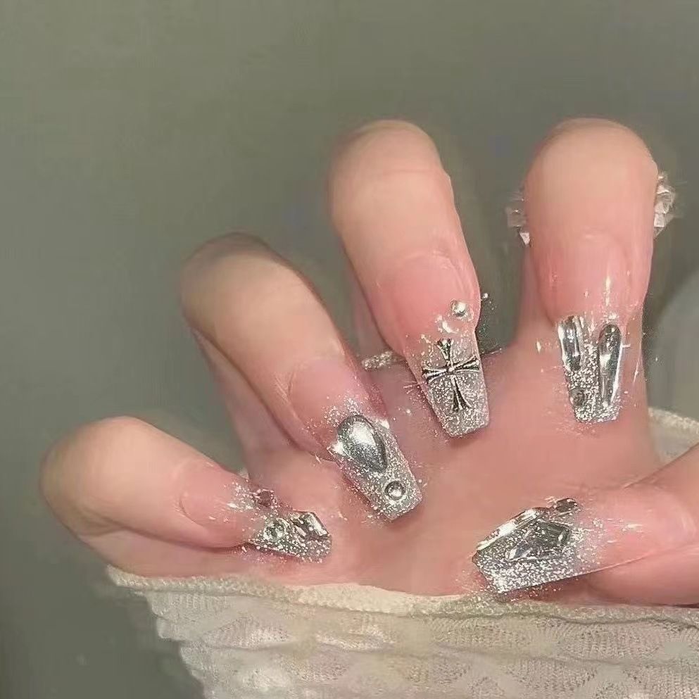 Nail art patches, beautiful and fashionable nail patches, finger decorations, cosmetics and decorative products, wearable -3pcs VXN Beauty