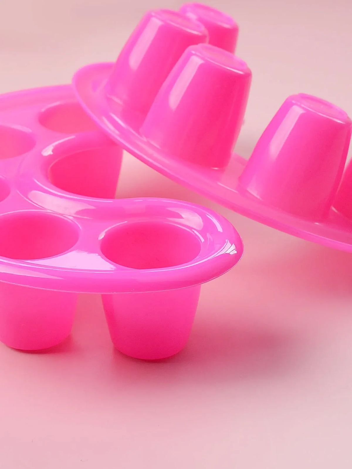 2pcs Nail Soak Bowl Manicure Tray Acrylic Nail Art Tools Salon Supplies For Soaking Fingertips Press On Nails Pedicure Spa Kit Pink VXN Beauty